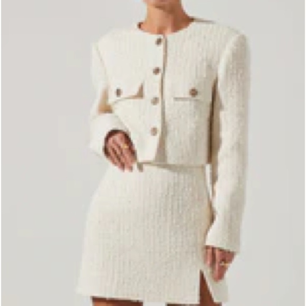 ASTR Covina Chic Cream Tweed Cropped Blazer Jacket NWT